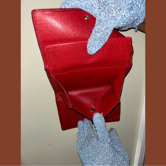 ❤️LOUIS VUITTON RED/CRANBERRY TRIFOLD EPI WALLET❤️ - Picture 12 of 14